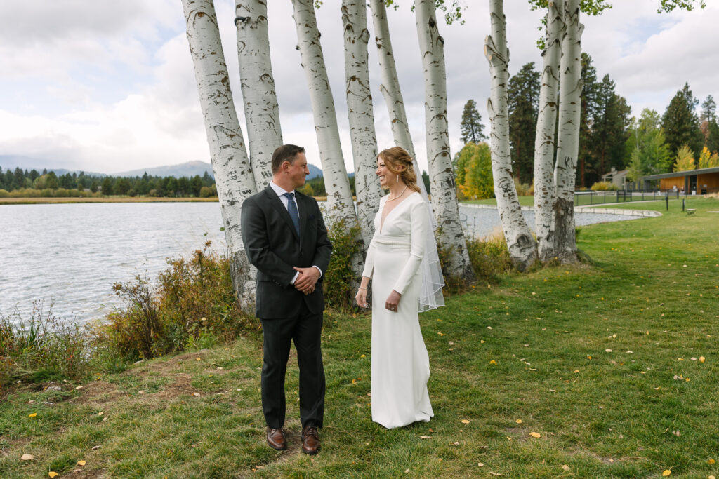 Aspen grove near the lake at Black Butte Ranch is the perfect place for the bride and grooms first look. 